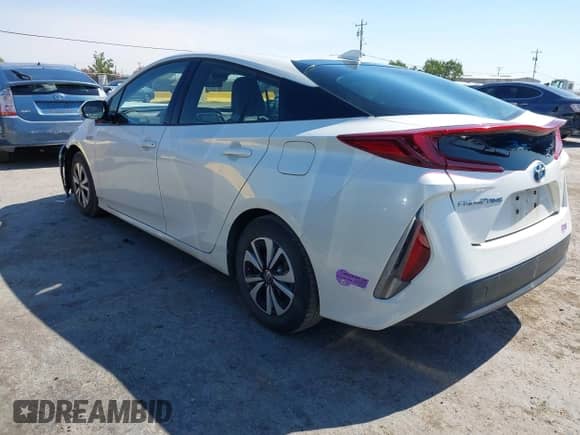 2019 Toyota Prius Plus с VIN JTDKARFP3K3113148, выставлен на аукционе IAAI как лот 42683697 с пробегом 83 510 миль миль и . История ставок и продаж доступна на DreamBid. Изображение 3.