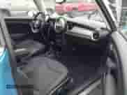 2013 MINI Hardtop с VIN WMWSU3C51DT687500, выставлен на аукционе IAAI как лот 42508583 с пробегом 120 627 миль миль и . История ставок и продаж доступна на DreamBid. Изображение 5.