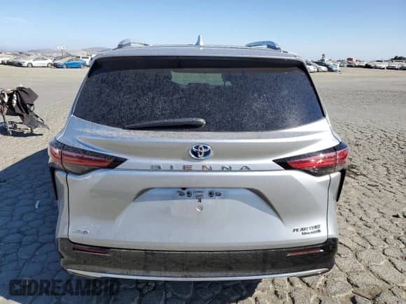 2021 Toyota Sienna Limited with VIN 5TDESKFC0MS016618, listed as a Copart auction lot 71437725 with 61,664 mi miles and Salvage title. Bid and sale history available at DreamBid. Image 6.