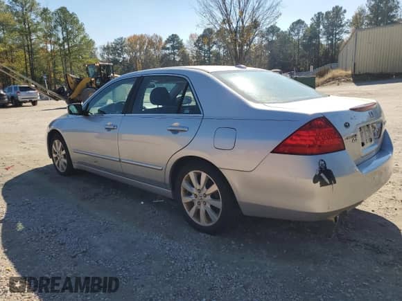 2007 Honda Accord EX-L с VIN 1HGCM66557A102004, выставлен на аукционе Copart как лот 82704105 с пробегом 206 915 миль миль и Чистый • Clean title. История ставок и продаж доступна на DreamBid. Изображение 2.