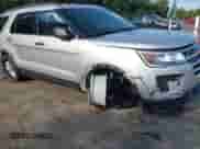 2018 Ford Explorer z VIN 1FM5K7B82JGB63118, wystawiony jako IAAI lot #43074358 z przebiegiem 42 331 mil mil oraz . Historia ofert i sprzedaży dostępna na DreamBid. Obrazek 6.