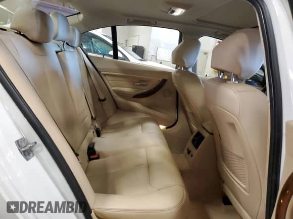 2013 BMW 3 Series 328i xDrive с VIN WBA3B3C5XDF541394, выставлен на аукционе Copart как лот 82249565 с пробегом 117 557 миль миль и Чистый • Clean title. История ставок и продаж доступна на DreamBid. Изображение 10.