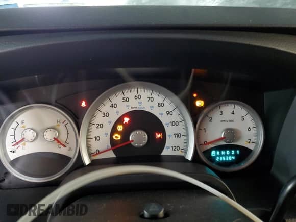 2008 Dodge Dakota Laramie z VIN 1D7HW58N68S613941, wystawiony jako Copart lot #45857855 z przebiegiem 235 384 mil mil oraz Szkoda całkowita • Salvage title. Historia ofert i sprzedaży dostępna na DreamBid. Obrazek 9.