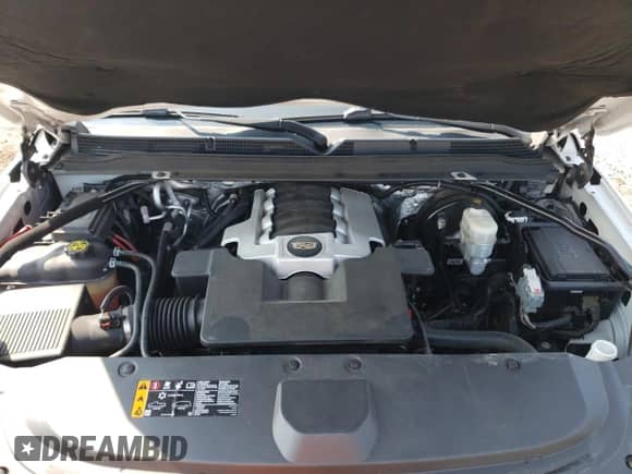 2017 Cadillac Escalade ESV Premium Luxury с VIN 1GYS4JKJ2HR249572, выставлен на аукционе Copart как лот 67258055 с пробегом 133 070 миль миль и Списание • Salvage title. История ставок и продаж доступна на DreamBid. Изображение 12.