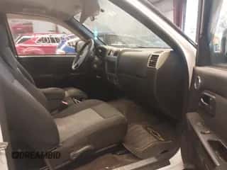 2008 Chevrolet Colorado 1LT с VIN 1GCDT33E388185787, выставлен на аукционе IAAI как лот 43479030 с пробегом 319 612 миль миль и . История ставок и продаж доступна на DreamBid. Изображение 5.