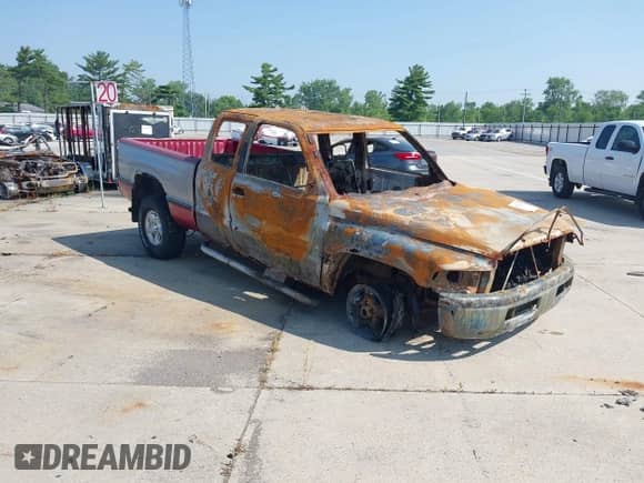 1997 Dodge 1500 с VIN 3B7HF13Z6VM593126, выставлен на аукционе IAAI как лот 42722114 с пробегом 250 000 миль миль и . История ставок и продаж доступна на DreamBid. Изображение 1.