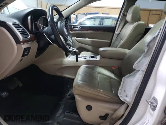 2013 Jeep Grand Cherokee Limited с VIN 1C4RJFBT1DC573606, выставлен на аукционе Copart как лот 57759295 с пробегом 145 194 миль миль и Списание • Salvage title. История ставок и продаж доступна на DreamBid. Изображение 7.