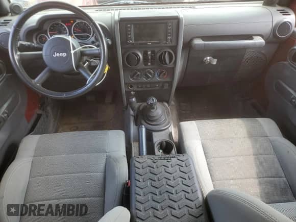 2007 Jeep Wrangler Unlimited Rubicon with VIN 1J8GA69147L164363, listed as a Copart auction lot 66124465 with 142,365 mi miles and Clean title. Bid and sale history available at DreamBid. Image 8.