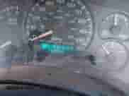 2000 GMC Sierra 1500 SL с VIN 1GTEC14W1YZ241526, выставлен на аукционе IAAI как лот 41287842 с пробегом 260 055 миль миль и . История ставок и продаж доступна на DreamBid. Изображение 15.