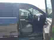 2018 GMC Sierra 1500 SLT z VIN 3GTU2NEC1JG470434, wystawiony jako IAAI lot #43335361 z przebiegiem 79 283 mil mil oraz . Historia ofert i sprzedaży dostępna na DreamBid. Obrazek 5.