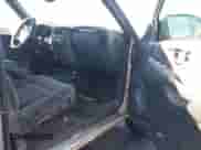 2001 Chevrolet Blazer LT with VIN 1GNCS13W912113858, listed as a IAAI auction lot 41402346 with 215,501 mi miles and . Bid and sale history available at DreamBid. Image 5.