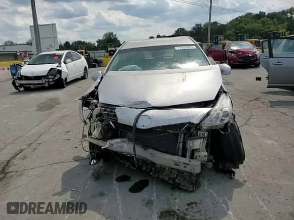 2014 Toyota Prius Two with VIN JTDZN3EU6EJ000642, listed as a Copart auction lot 71531975 with 215,246 mi miles and Clean title. Bid and sale history available at DreamBid. Image 14.