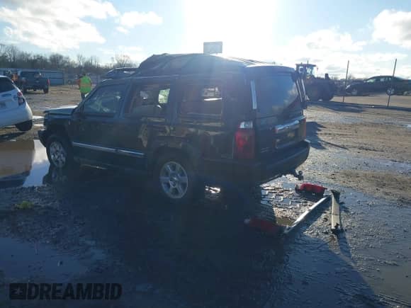 2006 Jeep Commander Limited с VIN 1J8HG58246C124502, выставлен на аукционе IAAI как лот 41208630 с пробегом 210 499 миль миль и . История ставок и продаж доступна на DreamBid. Изображение 3.