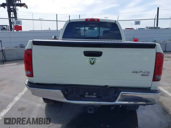 2006 Dodge 1500 SLT с VIN 1D7HU18N36J189913, выставлен на аукционе IAAI как лот 42040927 с пробегом 111 938 миль миль и . История ставок и продаж доступна на DreamBid. Изображение 16.