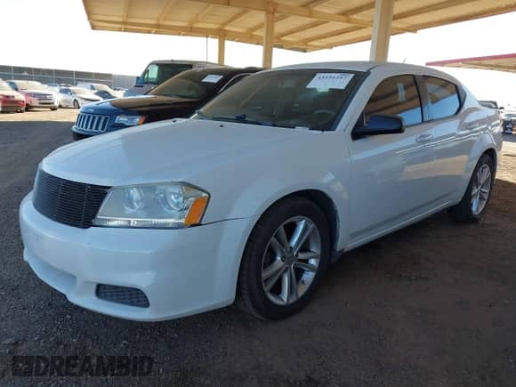 2012 Dodge Avenger SE z VIN 1C3CDZAG5CN313011, wystawiony jako IAAI lot #43551257 z przebiegiem 148 379 mil mil oraz . Historia ofert i sprzedaży dostępna na DreamBid. Obrazek 2.