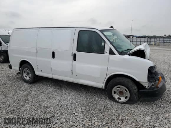 2020 Chevrolet Express Cargo with VIN 1GCZGGFG9L1177144, listed as a Copart auction lot 86586745 with Not provided miles and Salvage title. Bid and sale history available at DreamBid. Image 4.