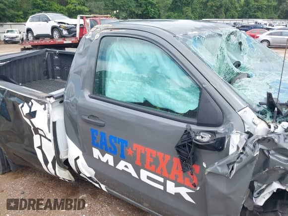 2020 Chevrolet Silverado 1500 Work Truck с VIN 3GCNWAEF0LG413382, выставлен на аукционе IAAI как лот 42370794 с пробегом 239 813 миль миль и . История ставок и продаж доступна на DreamBid. Изображение 19.