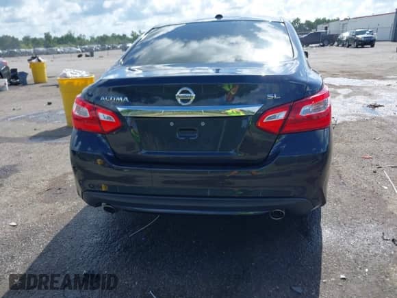 2016 Nissan Altima SV z VIN 1N4AL3AP1GC184551, wystawiony jako IAAI lot #42670062 z przebiegiem 130 986 mil mil oraz . Historia ofert i sprzedaży dostępna na DreamBid. Obrazek 16.