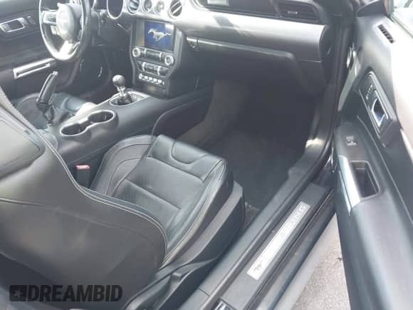 2018 Ford Mustang GT с VIN 1FA6P8CF7J5106539, выставлен на аукционе IAAI как лот 43222470 с пробегом 76 223 миль миль и . История ставок и продаж доступна на DreamBid. Изображение 5.