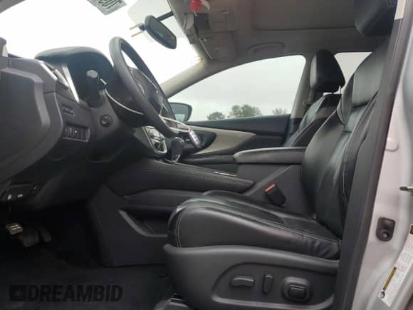 2018 Nissan Murano Platinum z VIN 5N1AZ2MG6JN119443, wystawiony jako Copart lot #70993115 z przebiegiem 86 198 mil mil oraz Szkoda całkowita • Salvage title. Historia ofert i sprzedaży dostępna na DreamBid. Obrazek 7.