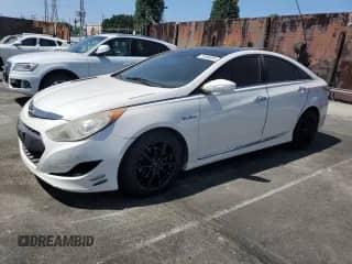 2013 Hyundai Sonata Limited z VIN KMHEC4A42DA064641, wystawiony jako Copart lot #71359395 z przebiegiem 190 144 mil mil oraz Czysty tytuł • Clean title. Historia ofert i sprzedaży dostępna na DreamBid. Obrazek 1.