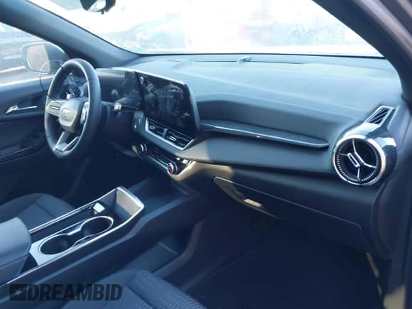 2025 Chevrolet Equinox FWD LT с VIN 3GNAXHEG3SL110476, выставлен на аукционе IAAI как лот 41446184 с пробегом 4 582 миль миль и . История ставок и продаж доступна на DreamBid. Изображение 5.