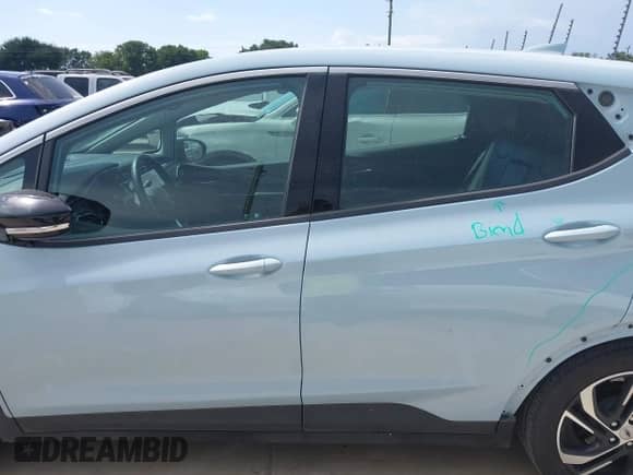 2023 Chevrolet Bolt EV 2LT с VIN 1G1FX6S01P4150894, выставлен на аукционе IAAI как лот 42689200 с пробегом 12 003 миль миль и . История ставок и продаж доступна на DreamBid. Изображение 15.