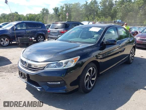 2017 Honda Accord EX-L z VIN 1HGCR3F85HA026926, wystawiony jako IAAI lot #42992664 z przebiegiem 53 747 mil mil oraz . Historia ofert i sprzedaży dostępna na DreamBid. Obrazek 2.