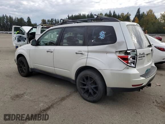 2010 Subaru Forester X Premium z VIN JF2SH6CC8AH736862, wystawiony jako Copart lot #82747615 z przebiegiem 166 655 mil mil oraz Szkoda całkowita • Salvage title. Historia ofert i sprzedaży dostępna na DreamBid. Obrazek 2.