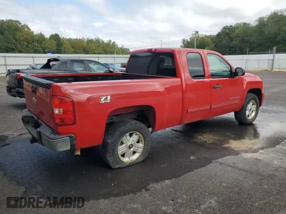 2011 Chevrolet Silverado 1500 LT с VIN 1GCRKSE38BZ256563, выставлен на аукционе Copart как лот 84783445 с пробегом 225 883 миль миль и Чистый • Clean title. История ставок и продаж доступна на DreamBid. Изображение 3.