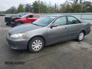 2006 Toyota Camry LE with VIN 4T1BE32K86U651321, listed as a Copart auction lot 86110585 with 77,256 mi miles and Salvage title. Bid and sale history available at DreamBid. Image 1.