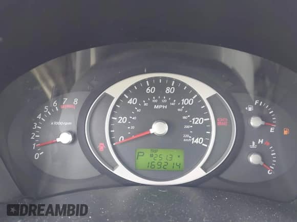 2008 Hyundai Tucson SE with VIN KM8JN72D88U817800, listed as a IAAI auction lot 43473154 with 169,214 mi miles and . Bid and sale history available at DreamBid. Image 7.