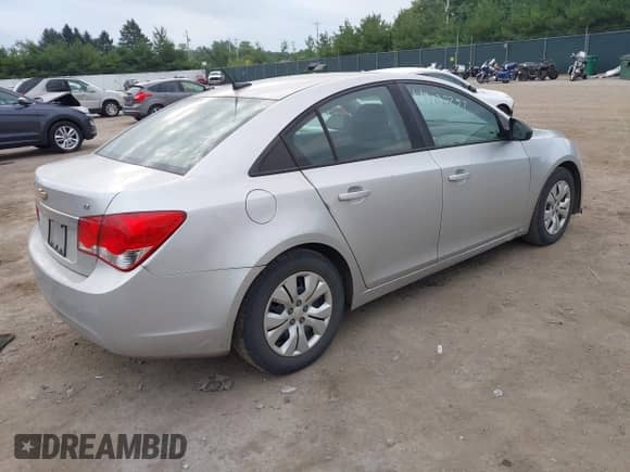 2014 Chevrolet Cruze LS с VIN 1G1PA5SH4E7421495, выставлен на аукционе IAAI как лот 43182759 с пробегом 178 222 миль миль и . История ставок и продаж доступна на DreamBid. Изображение 4.