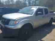 2011 Nissan Frontier Pro-4X z VIN 1N6AD0EVXBC407089, wystawiony jako IAAI lot #42113537 z przebiegiem 124 853 mil mil oraz . Historia ofert i sprzedaży dostępna na DreamBid. Obrazek 17.