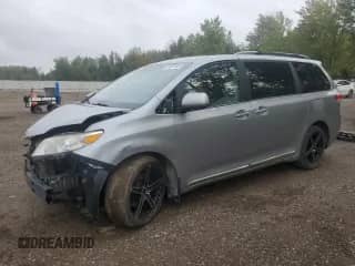 2013 Toyota Sienna LE AAS with VIN 5TDKK3DC1DS297906, listed as a Copart auction lot 80861385 with 271,635 mi miles and Salvage title. Bid and sale history available at DreamBid. Image 1.