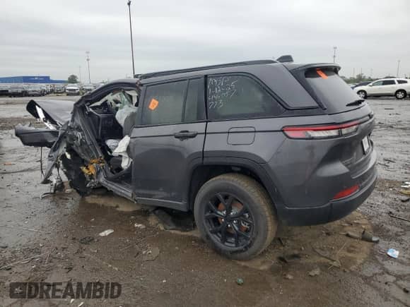 2025 Jeep Grand Cherokee Laredo with VIN 1C4RJHAG6SC276103, listed as a Copart auction lot 67895035 with Not provided miles and Non repairable. Bid and sale history available at DreamBid. Image 2.