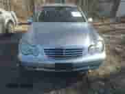 2005 Mercedes-Benz C 320 z VIN WDBRF64J85F666828, wystawiony jako IAAI lot #41214432 z przebiegiem 269 425 mil mil oraz . Historia ofert i sprzedaży dostępna na DreamBid. Obrazek 10.