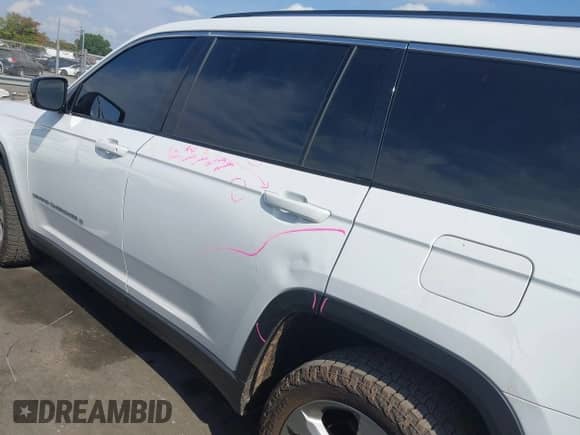 2021 Jeep Grand Cherokee Limited with VIN 1C4RJJBG2M8115565, listed as a IAAI auction lot 43274724 with 70,202 mi miles and . Bid and sale history available at DreamBid. Image 14.