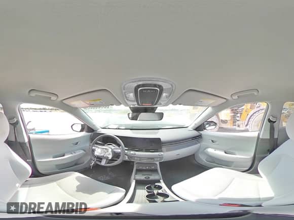 2024 Hyundai Kona SEL z VIN KM8HCCAB3RU148754, wystawiony jako Copart lot #68930335 z przebiegiem 4 442 mil mil oraz Szkoda całkowita • Salvage title. Historia ofert i sprzedaży dostępna na DreamBid. Obrazek 16.
