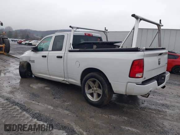 2018 Ram 1500 Tradesman с VIN 1C6RR7FT2JS139146, выставлен на аукционе IAAI как лот 41092816 с пробегом 100 689 миль миль и . История ставок и продаж доступна на DreamBid. Изображение 3.