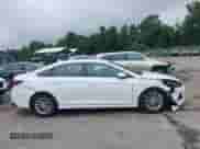 2019 Hyundai Sonata SE z VIN 5NPE24AF6KH782935, wystawiony jako IAAI lot #43015690 z przebiegiem 94 842 mil mil oraz . Historia ofert i sprzedaży dostępna na DreamBid. Obrazek 13.