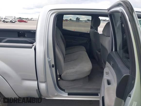 2007 Toyota Tacoma с VIN 5TEMU52N07Z383573, выставлен на аукционе IAAI как лот 43465764 с пробегом 133 278 миль миль и . История ставок и продаж доступна на DreamBid. Изображение 8.