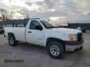 2007 GMC Sierra 1500 Work Truck с VIN 1GTEC14C17E537013, выставлен на аукционе Copart как лот 43540895 с пробегом 263 368 миль миль и Списание • Salvage title. История ставок и продаж доступна на DreamBid. Изображение 4.