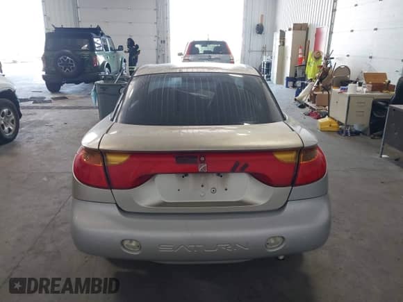 2001 Saturn SC с VIN 1G8ZP12841Z300417, выставлен на аукционе IAAI как лот 42731965 с пробегом 151 041 миль миль и . История ставок и продаж доступна на DreamBid. Изображение 16.