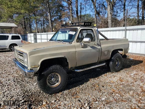 1978 Chevrolet Silverado 1500 z VIN CKL148F383379, wystawiony jako Copart lot #85722084 z przebiegiem 44 452 mil mil oraz Szkoda całkowita • Salvage title. Historia ofert i sprzedaży dostępna na DreamBid. Obrazek 1.