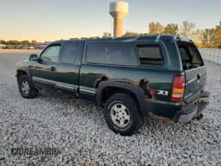 2001 Chevrolet Silverado 1500 LT z VIN 1GCEK19T71Z222583, wystawiony jako Copart lot #85822925 z przebiegiem Nie podano mil oraz Czysty tytuł • Clean title. Historia ofert i sprzedaży dostępna na DreamBid. Obrazek 2.