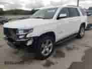 2017 Chevrolet Tahoe LT z VIN 1GNSKBKC6HR215483, wystawiony jako Copart lot #83941625 z przebiegiem 166 612 mil mil oraz Szkoda całkowita • Salvage title. Historia ofert i sprzedaży dostępna na DreamBid. Obrazek 1.