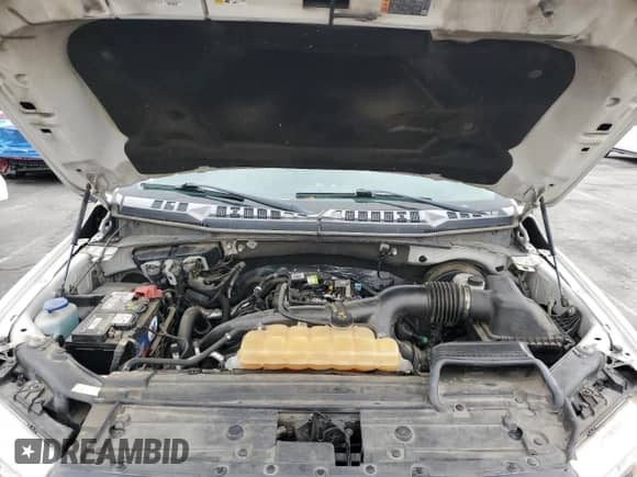 2018 Ford F-150 XL с VIN 1FTMF1CP8JKC64362, выставлен на аукционе Copart как лот 68926625 с пробегом 227 895 миль миль и Чистый • Clean title. История ставок и продаж доступна на DreamBid. Изображение 11.