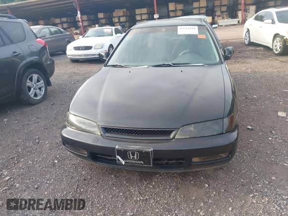 1996 Honda Accord LX с VIN 1HGCD5633TA174015, выставлен на аукционе IAAI как лот 42712830 с пробегом 223 673 миль миль и . История ставок и продаж доступна на DreamBid. Изображение 6.