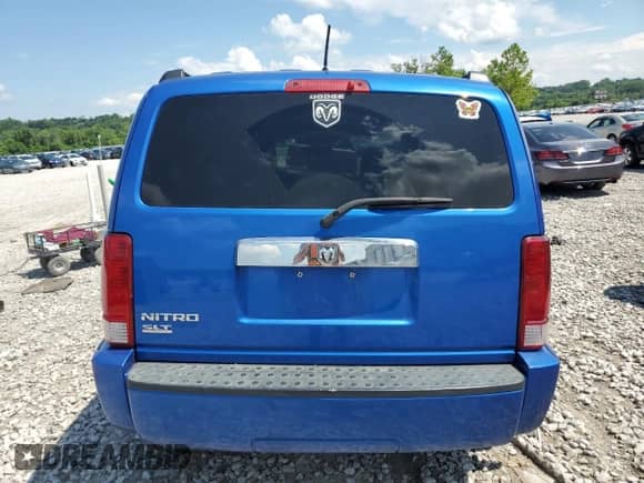 2007 Dodge Nitro SLT with VIN 1D8GT58K77W698494, listed as a Copart auction lot 63555875 with 242,141 mi miles and Salvage title. Bid and sale history available at DreamBid. Image 6.